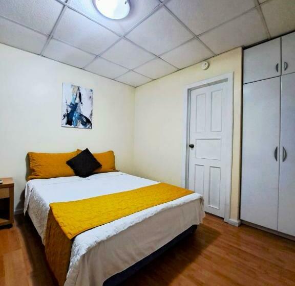 اتاق استاندارد یک نفره, Mariscal Inn & Suites