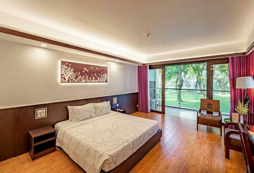 اتاق لوکس با چشم‌انداز باغ, Carmelina Beach Resort Ho Tram