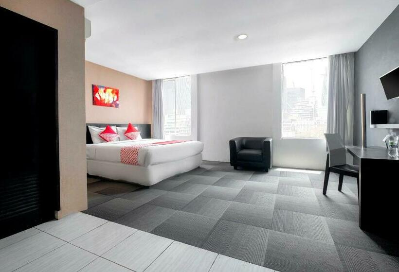 디럭스 룸, Capital O 472 Hotel Asyra