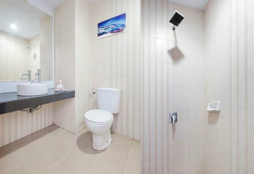 디럭스 룸, Capital O 472 Hotel Asyra