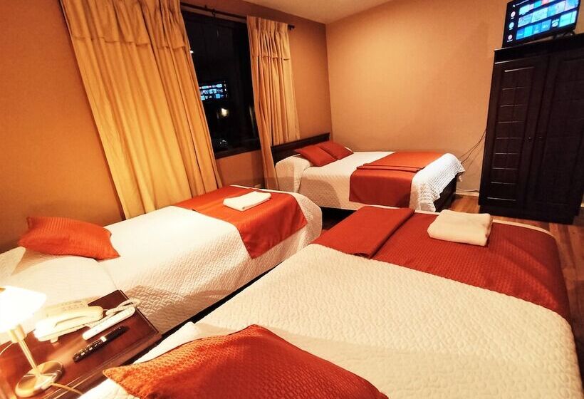 اتاق استاندارد چهار تخته, Calle Angosta