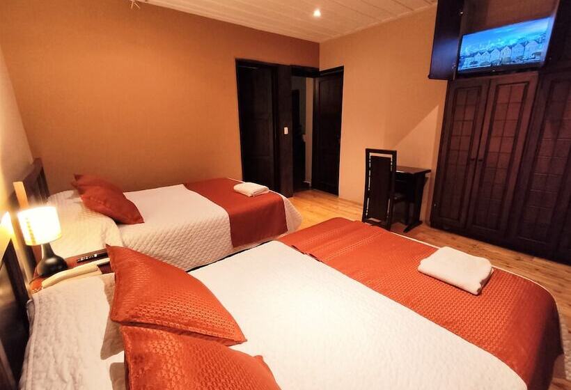 اتاق استاندارد چهار تخته, Calle Angosta