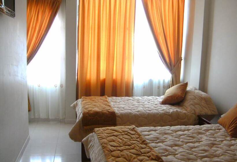 스탠다드 트리플 룸, Hostal Fevilamir