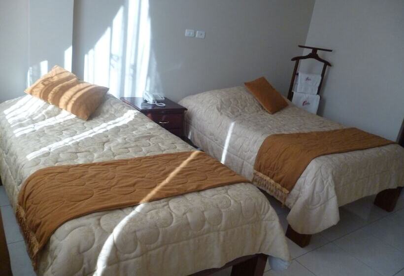 스탠다드 트리플 룸, Hostal Fevilamir