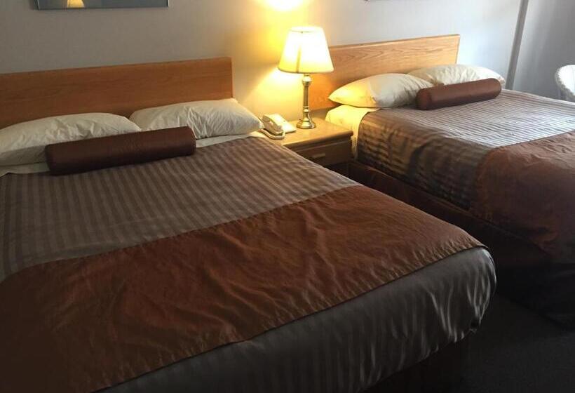 标准间, Avalon Inn