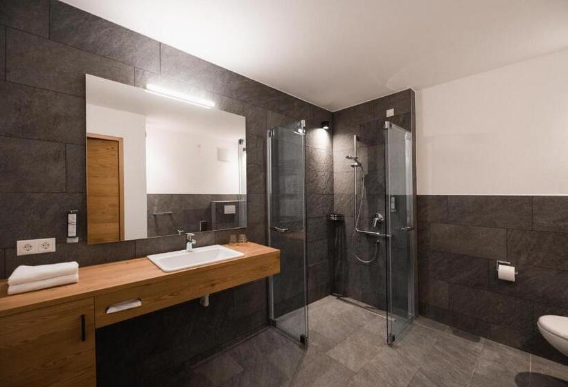 Четырехместный Номер Стандарт, Gasthof Jochele