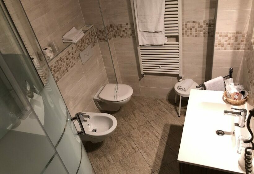 Номер Deluxe, Sporting
