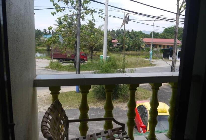 اتاق استاندارد چهارنفره با بالکن, Anz Langkawi Inn