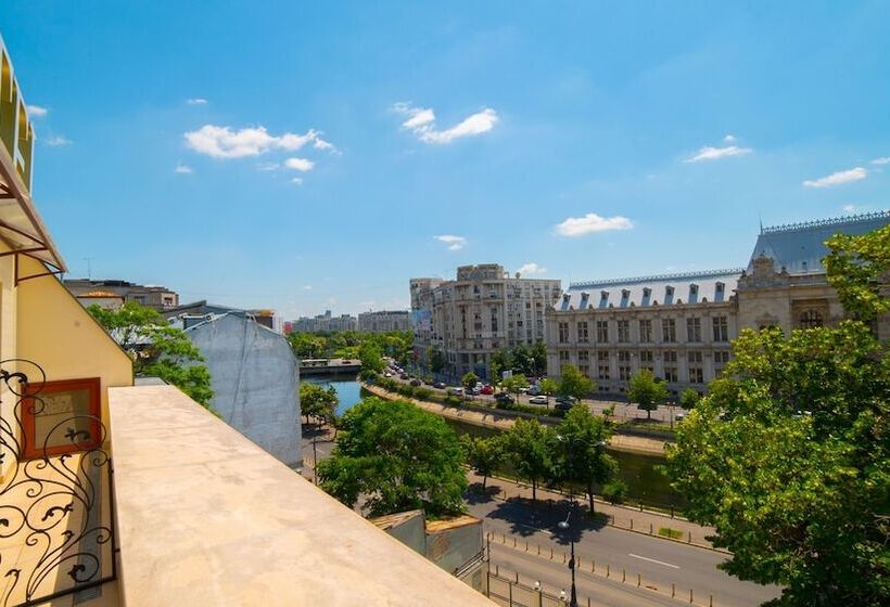اتاق لوکس با بالکن, Concorde Old Bucharest