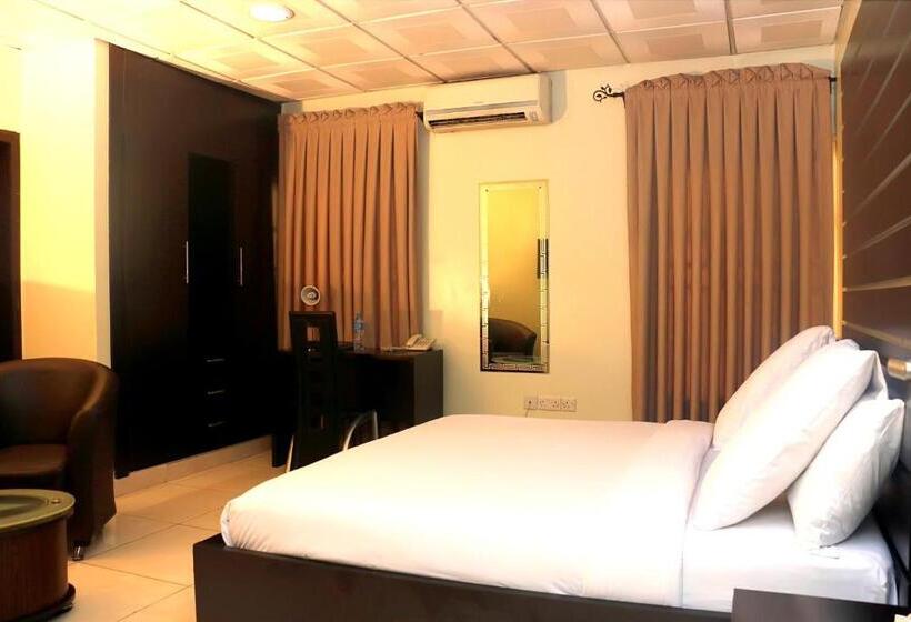 اتاق سوپریور با تخت بزرگ, De Rigg Place   Alaka Estate, Surulere