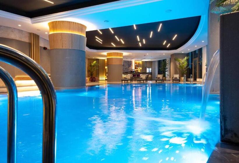 سوییت جونیور, Kuwait Grand