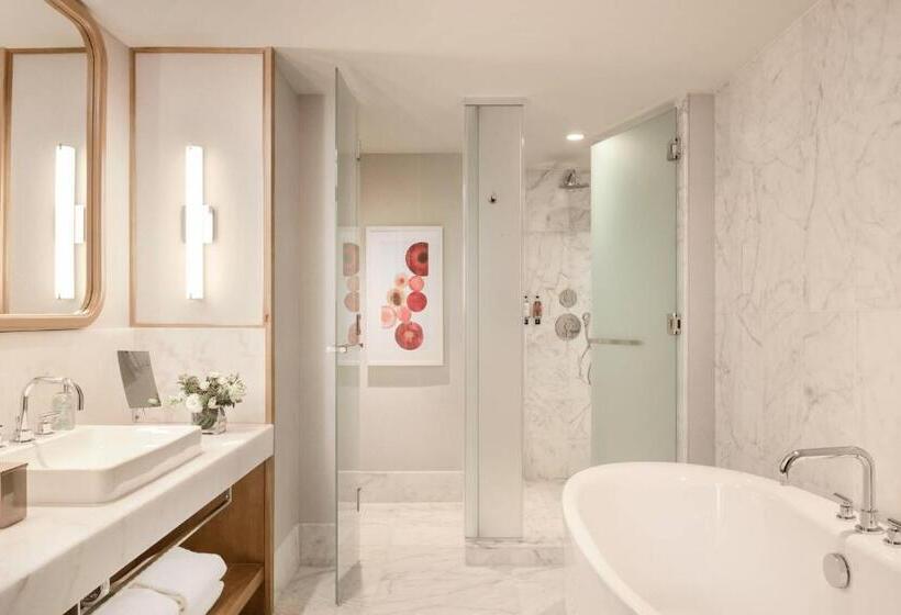 キングサイズベッドのスイートルーム, Jw Marriott Parq Vancouver