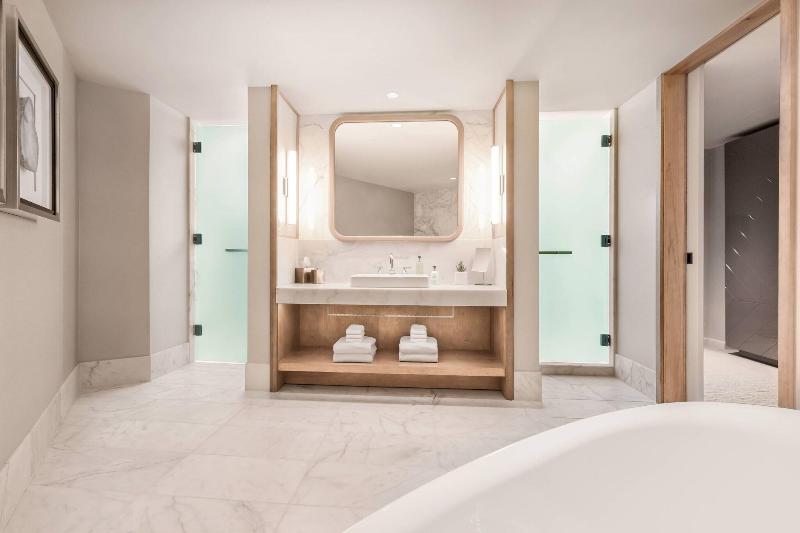 キングサイズベッドのスイートルーム, Jw Marriott Parq Vancouver