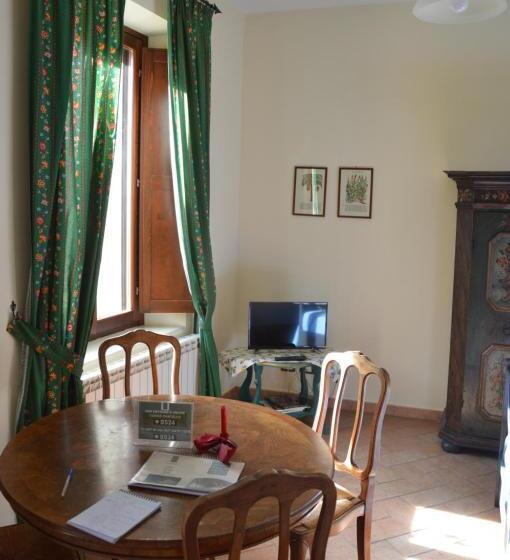 带花园景观的标准工作室, Agriturismo Pantano Borghese