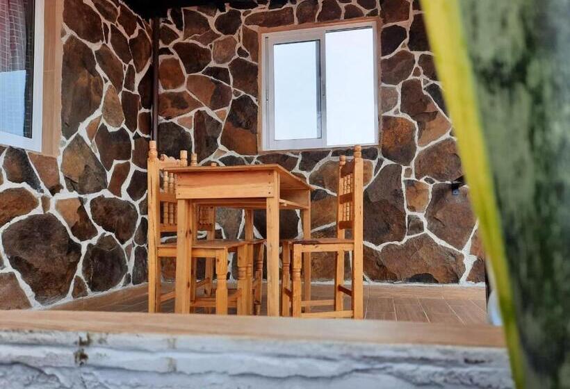 جناح مزود بتراس, & Suites Cerro Roj0