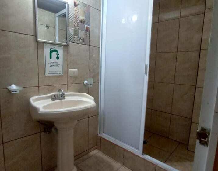 جناح, & Suites Cerro Roj0