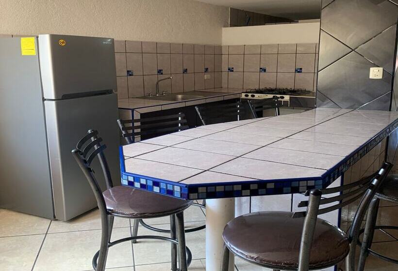 جناح, & Suites Cerro Roj0