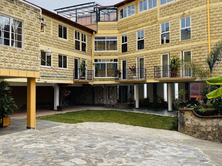 جناح رئاسى, & Suites Cerro Roj0