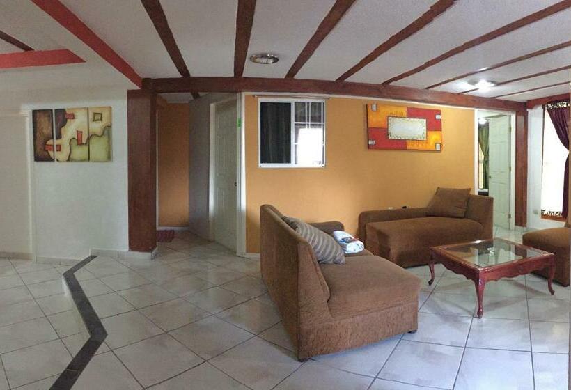 ルームシェアのワンベッド, & Suites Cerro Roj0