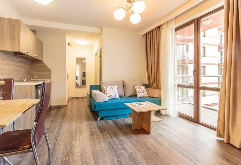 דירת שני חדרים עם מרפת, Apart Hotel Tarsis Club
