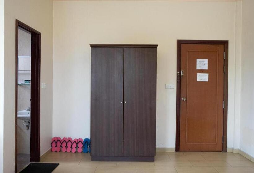 اتاق لوکس خانوادگی, Wangsamas