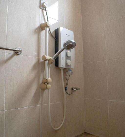 اتاق لوکس با تخت بزرگ, Wangsamas