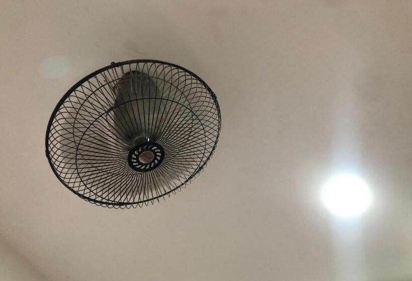 スタンダードルーム, Hab #9 La Casa Del Profe Salo
