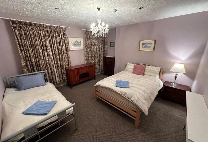 Номер Стандарт Трехместный, Central Lisburn Accommodation