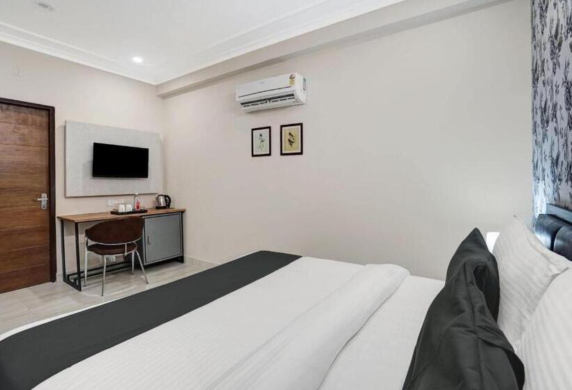 اتاق کلاسیک سه تخته, Townhouse 1124 Majesty Inn