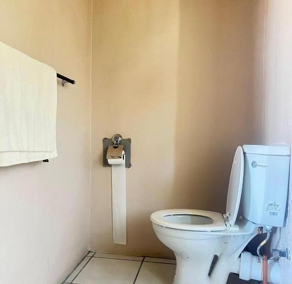 اتاق استاندارد, Tripple S Guest House