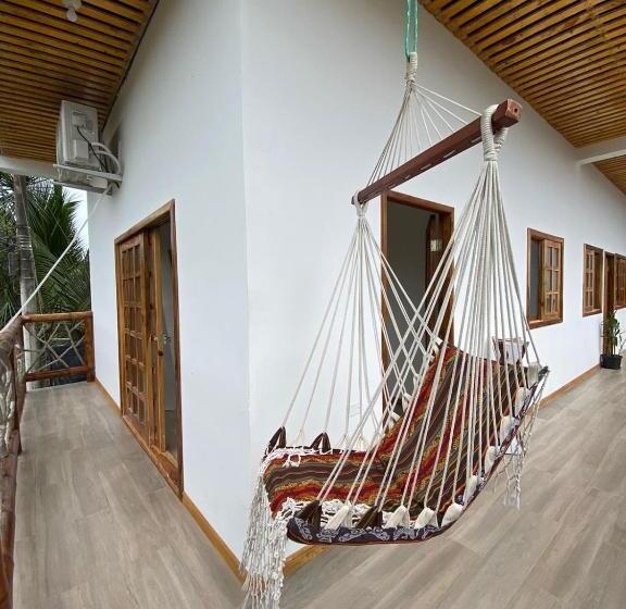 اتاق استاندارد چهار تخته, Habitación Familiar #10 Cerca De La Playa  Wanderlust
