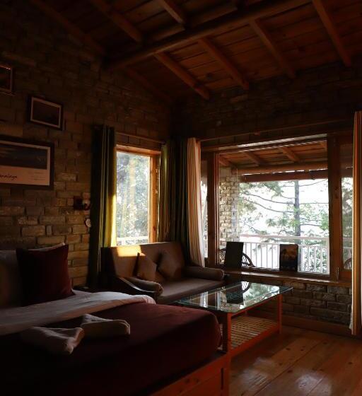 스탠다드 스튜디오 (전망), Kasar Himalaya Holiday Resort, Binsar Rd