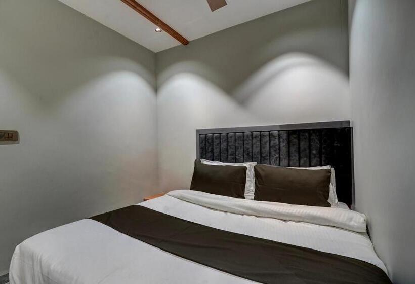اتاق استاندارد, Collection O Hotel Relax Inn