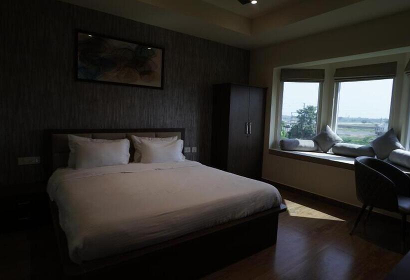 Номер Deluxe, Hindusthan Prime Hotel And Banquet