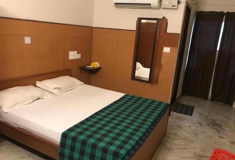 Номер Economy, Lake View