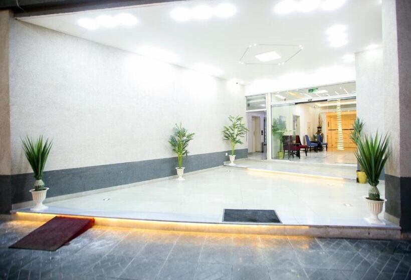 اتاق لوکس با تخت بزرگ, Seraj Amman