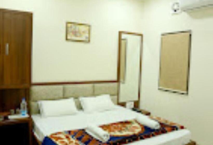 Номер Deluxe, Babylon Regency , Mathura
