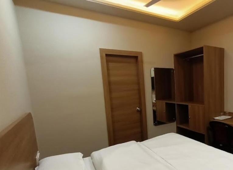 اتاق استاندارد, Vishram Inn