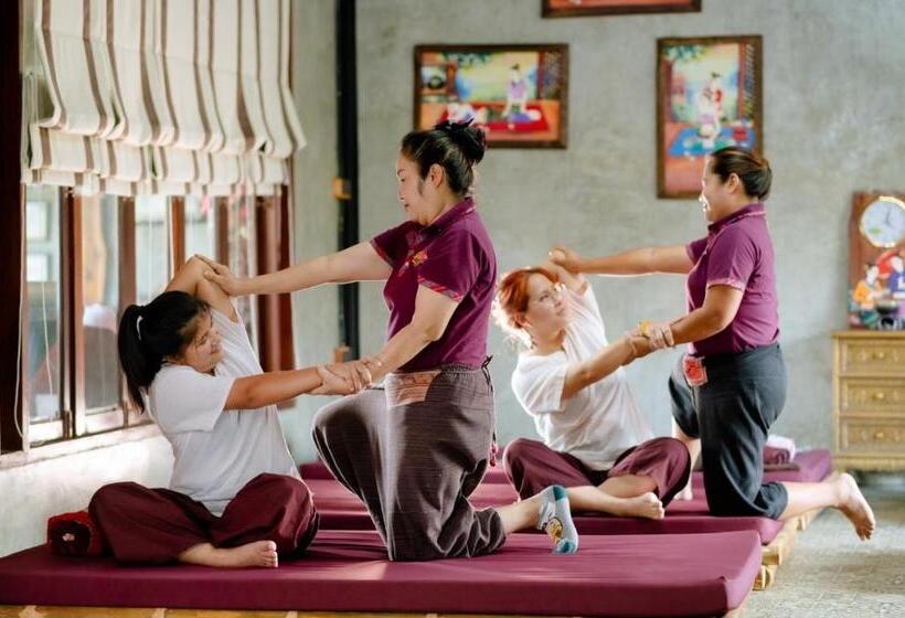 Номер Superior Кровать Кинг, Srichaiyapura Wellness Resort