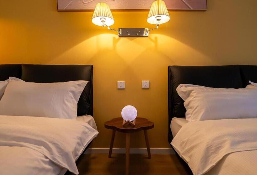 اتاق لوکس, Cloud Expo Apartment