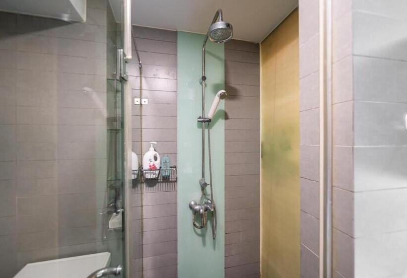 استودیوی استاندارد, Cloud Expo Apartment