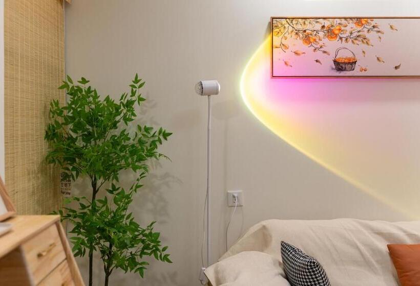 استودیوی استاندارد, Cloud Expo Apartment