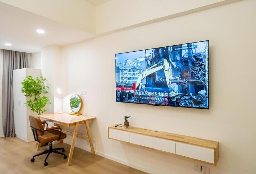 اتاق لوکس, Cloud Expo Apartment