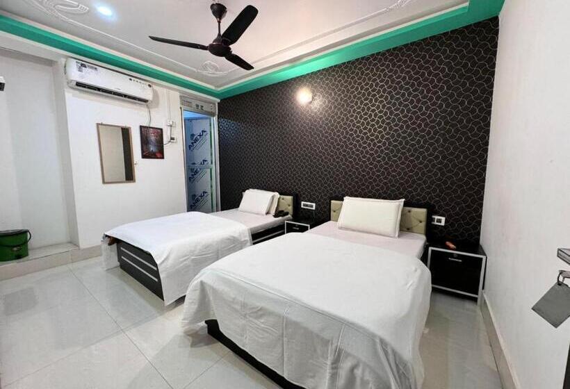 带大床的高级房间, Nalanda Inn Bihar