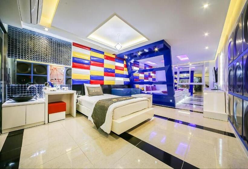اتاق استاندارد, Star Motel