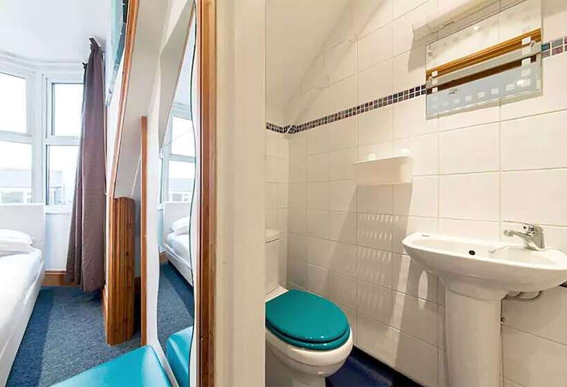 Семейный Номер, Town Lodge