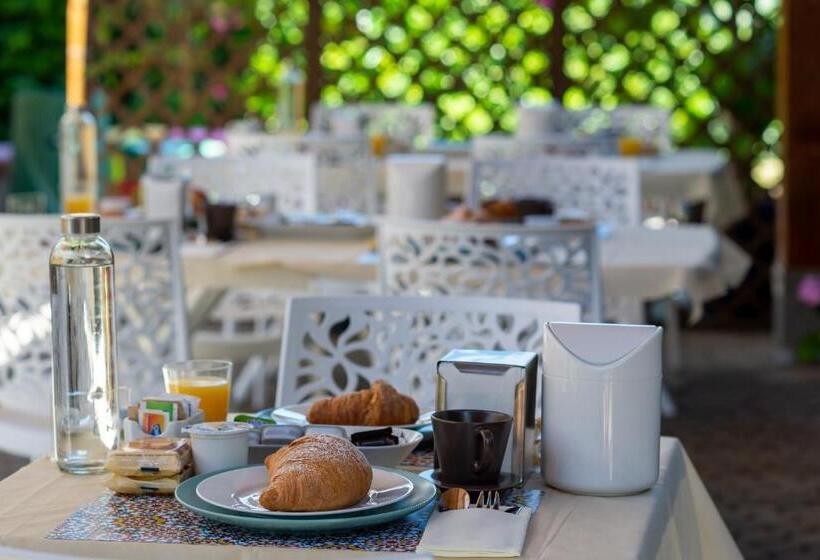 Семейный Номер, Bed And Breakfast Marlè