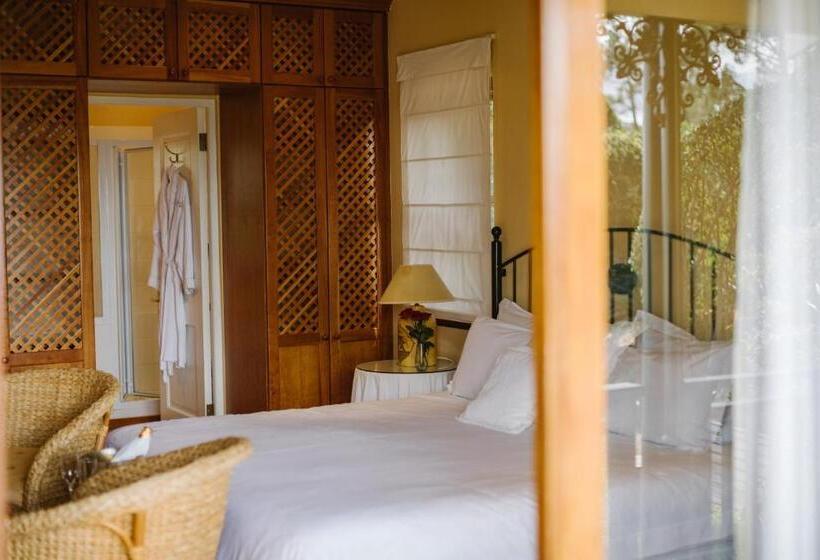 اتاق لوکس, High Timbers Lodge