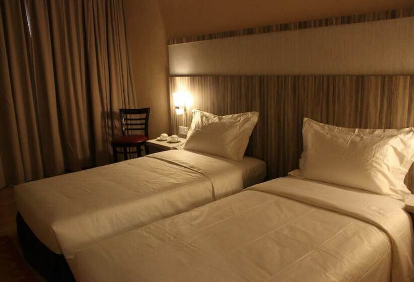 Номер Superior, The Golden Bay Hotel Batam