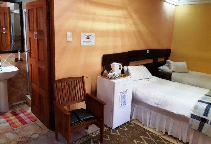 Номер Стандарт, Acre Of Africa Guest Venue